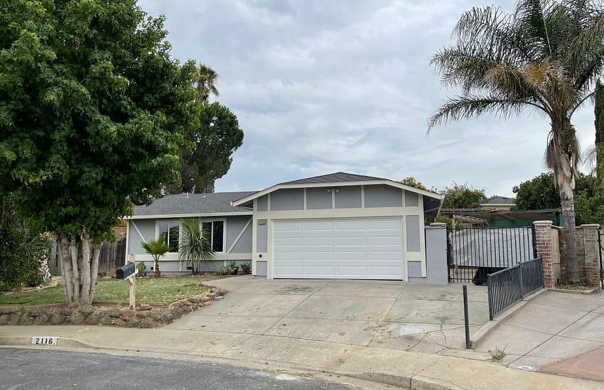 2116 Matthew Ct